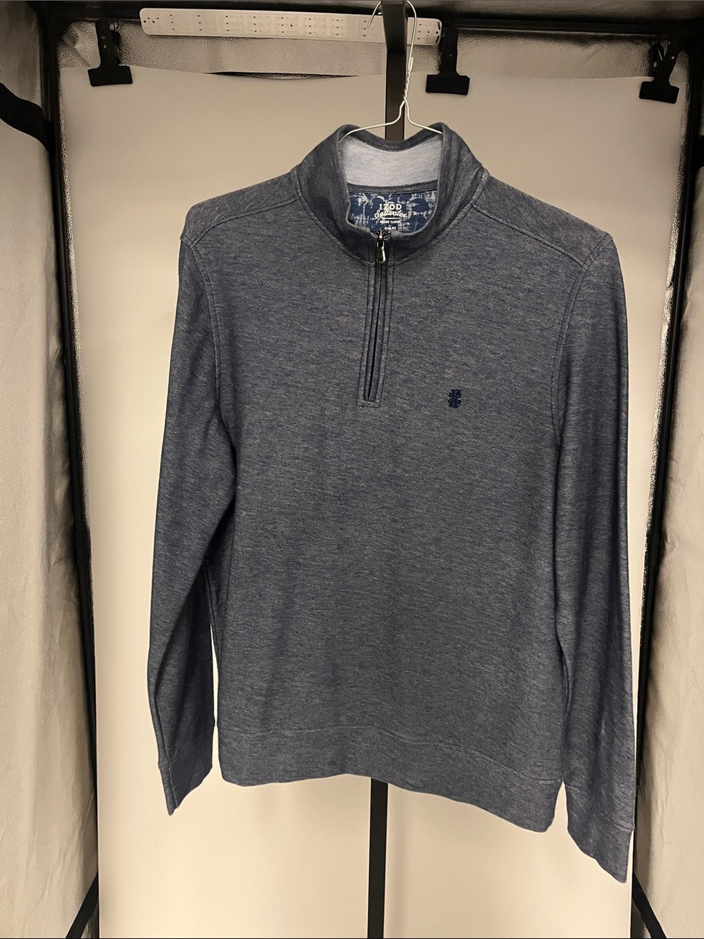 Izod Men's Heathered Navy Half-Zip Pullover